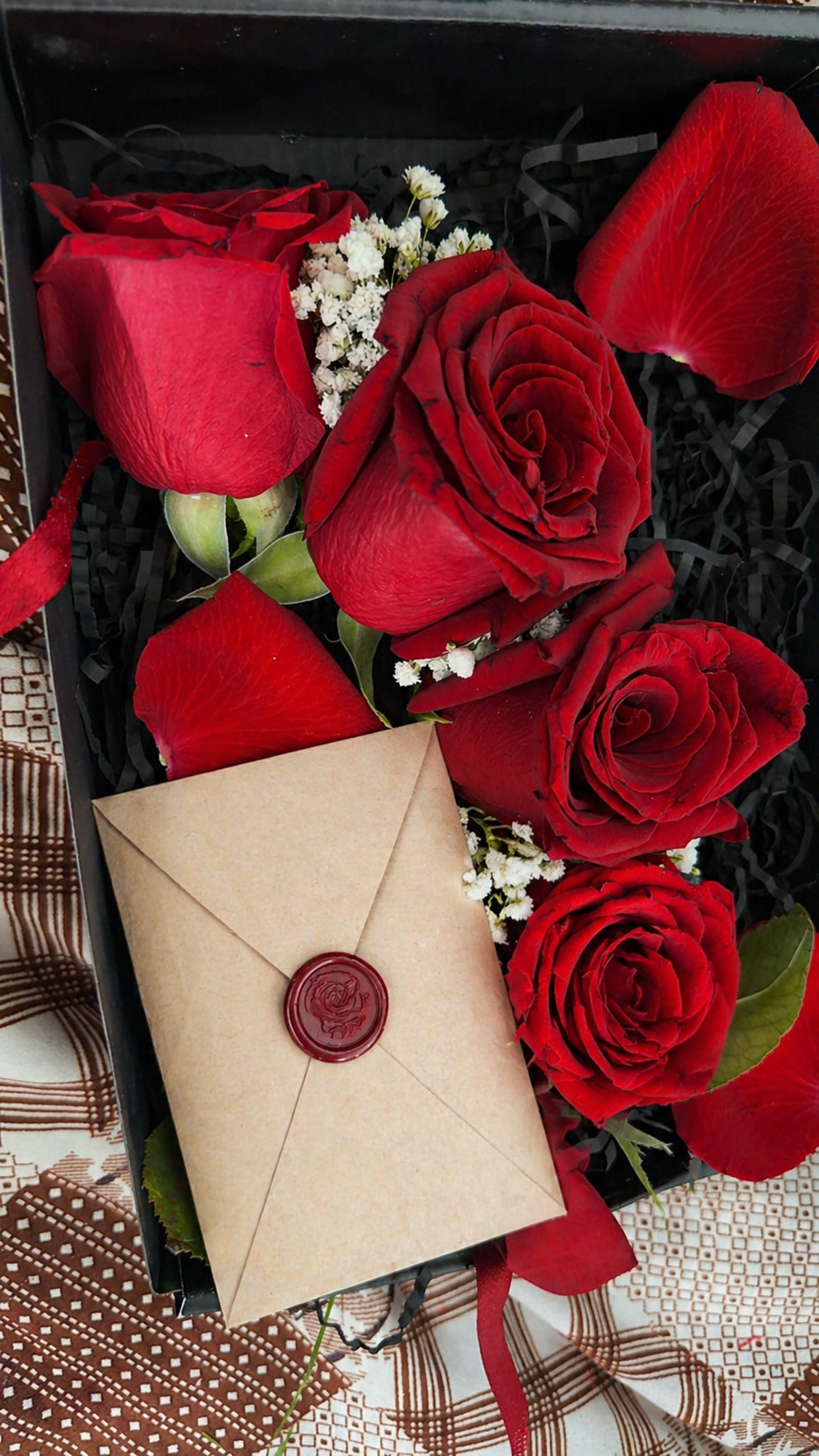 Handwritten Letter & Gajra Gift Set